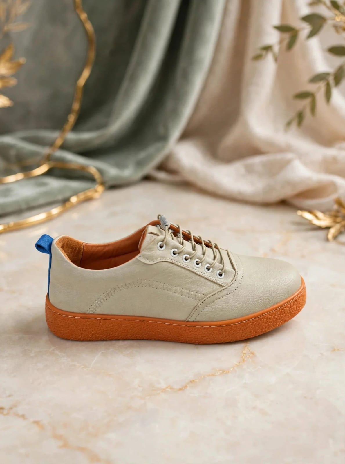 Lamazzi Classic Crepe Sole Leather Sneaker- Beige/ Tan