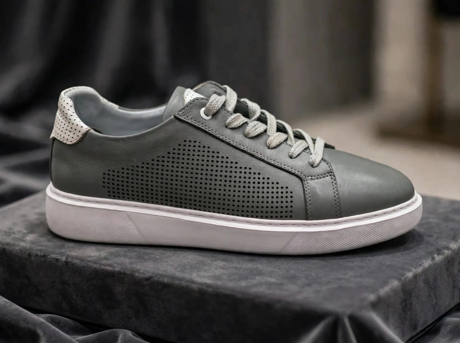 Miwano Pefofrated Leather Sneaker - Stone lGrey/White