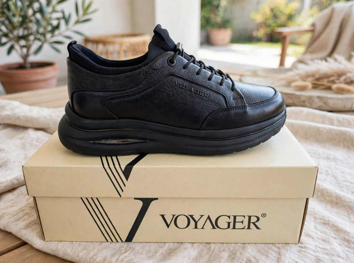 VOYAGER Black Leather Casual Sneaker