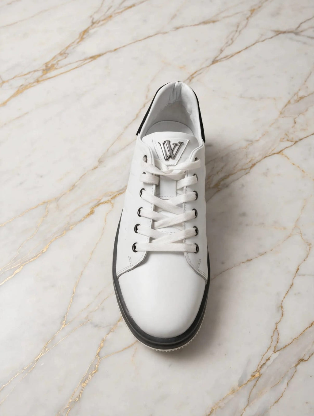 Voyager Sneaker