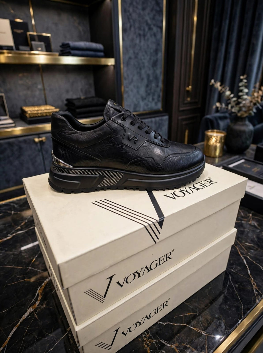 VOYAGER VR Premium Leather Sneaker